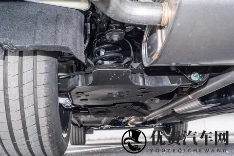 燃油车逆袭！85万人真金白银投票，星越L凭啥让合资车睡不着觉？-3