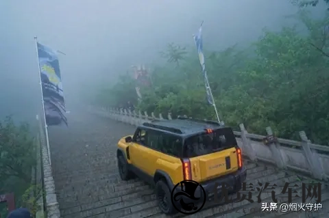 12万SUV直播撞护栏，奇瑞翻车背后藏着行业通病！-2