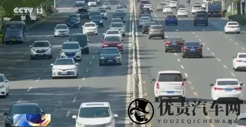 新能源车购置税变卦了，4S店挤爆了，车企慌什么？-3