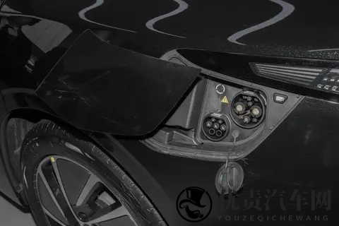 星纪元ES：续航1600km，高速辅助驾驶加持实力如何？-1