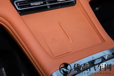 捷途山海L7 PLUS:15万级中型SUV市场的实用新选择-1