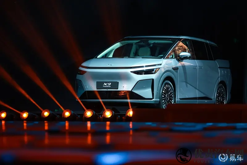 小鹏X9增程版上市:一台不像MPV的MPV?-1