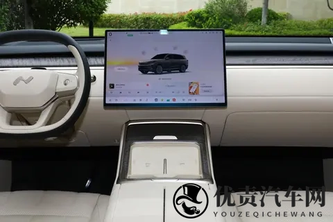 跟同级车比，多胎家庭怎么选？乐道L90这款纯电大型SUV值得一看​-3