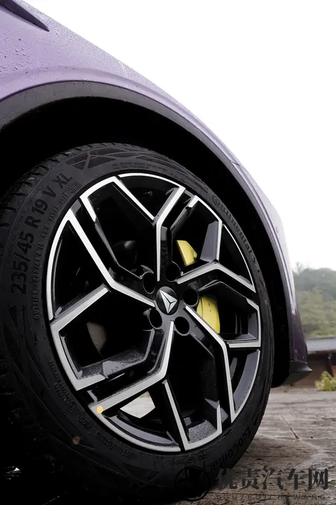 深蓝L06这个紫太漂亮了！-1