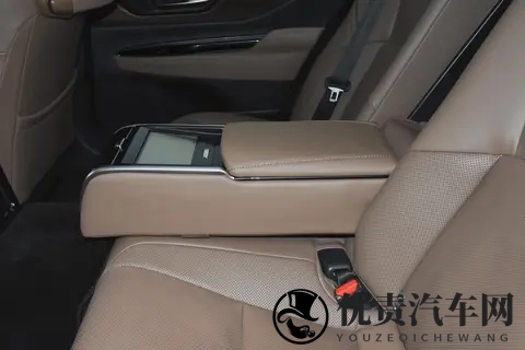 新发布的启境,除了华为乾崑智驾,还有什么看点?-1