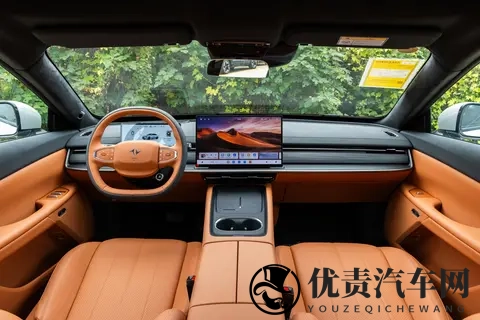 激光雷达+540度全景影像，eπ007+纯电650Ultra+新手也能轻松泊车-3