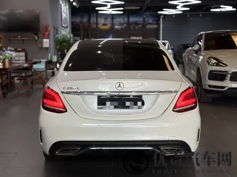 2019款奔驰C级,95万公里,轻混加持,现在入手香不香?-1