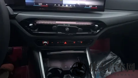 拒绝堆料虚标！宝马 i3 才是 20-25 万性价比电车的务实之选-1