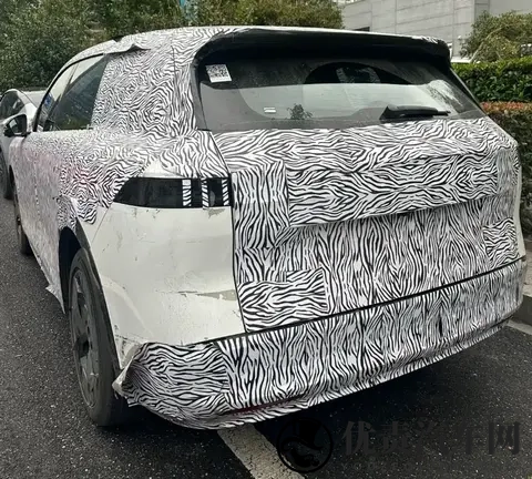 智能化或将迎来大升级 日产N8谍照曝光-3