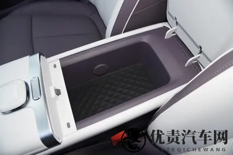 增程纯电双线出击！享界S9焕新登场-1