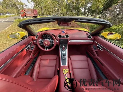 23款保时捷718Boxster,准新一手车,圆你跑车梦?-2