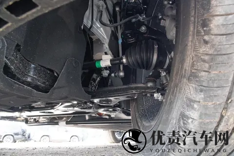 捷途山海L7 PLUS 2025款 220km 电七座豪华版：场景出行的全能型选手-2