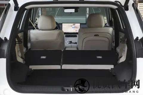 搅局增程市场，拒绝“亏电一条虫”+跑1公里仅3毛多，预售1268万-2