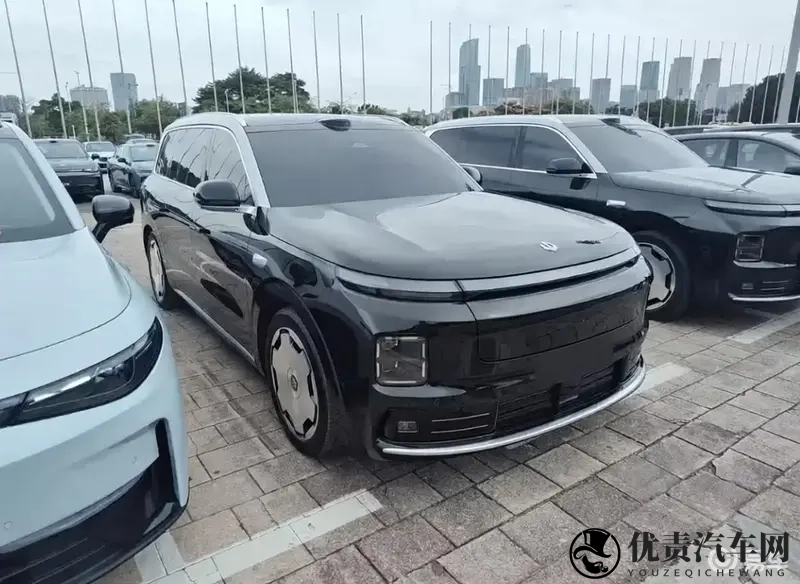 零跑D19亮相广州车展，预估售价25-30万-1