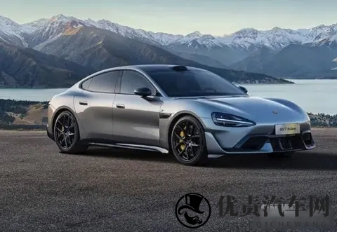 小米汽车亮相广州车展，SU7 Ultra性能炸裂，YU7补上SUV短板-1