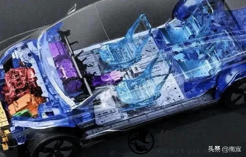 车企举报自媒体，舆论反噬自己，信任崩得比车还快-3