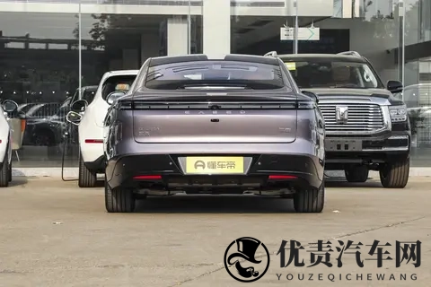 11月买轿车又有好选择!轴距3米,续航超770km,价格很香!-3