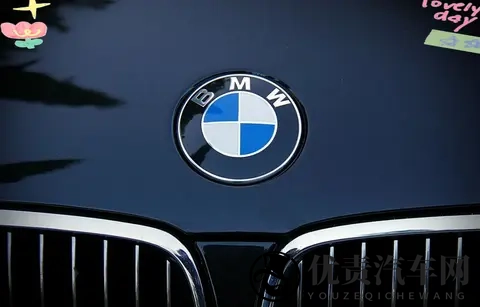 宝马汽车的优缺点全面解析：驾驶体验、技术革新与成本考量-1