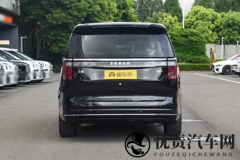 极氪009限时优惠：四六七座，座座皆豪华，给家人的双11礼物！-1