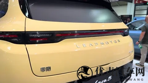 零跑Lafa5上市价格+销量预测,你们感觉这车有戏吗?-1