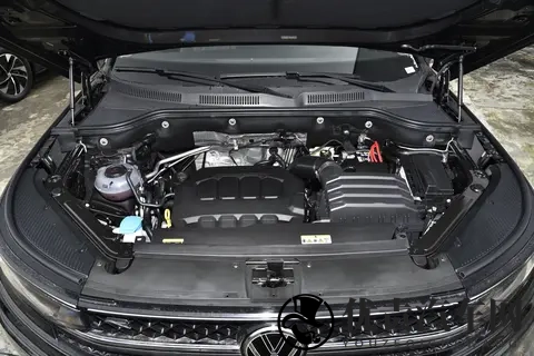 选车如选鞋：揽巡 2025 款三款四驱车型性价比的个性化抉择-3