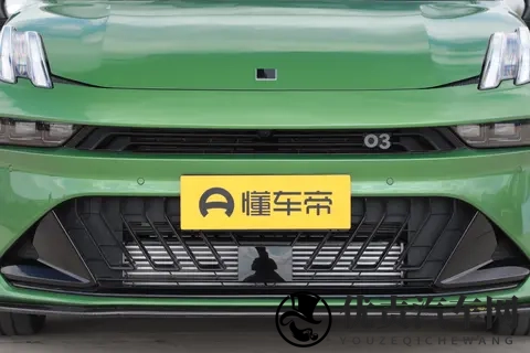 限时1038万起，轴距2730mm，20T爆350马力，这款小钢炮带劲吗-2