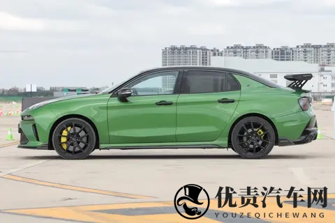 限时1038万起，轴距2730mm，20T爆350马力，这款小钢炮带劲吗-3