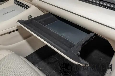 家庭选电车怕坑?乐道 L60 空间续航保值率全拿捏~-1