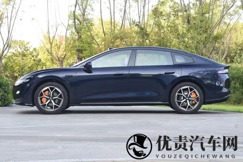 汽车圈新车：售3098万起 小鹏X9增程版正式上市-1