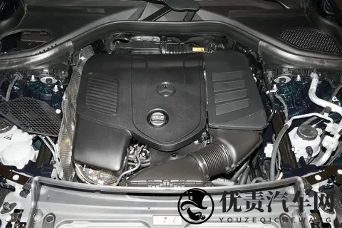 全新奔驰GLC级来了！配8295芯片+双屏，高速NOA不用再全系选装-1