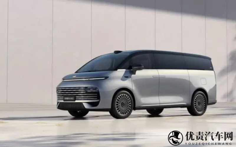 超级AI增程吉利银河V900首秀-1