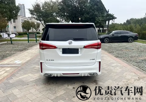 13万公里值不值？13万拿下18年别克GL8，家用商务都合适-3