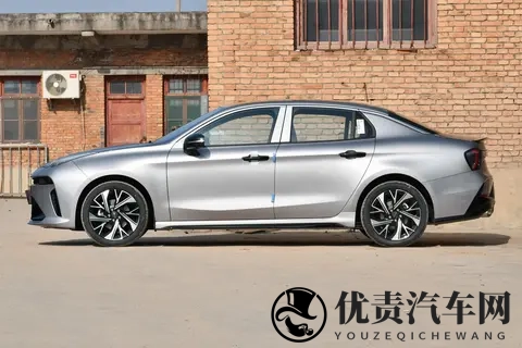 开了好几年领克03，试驾全新一代，才卖10多万，真香！-2