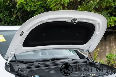 同价位比表现突出，采用800V平台，26款岚图梦想家咋样？-3