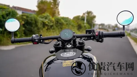 被严重忽视的巡航—20980元钱江AK628静态测评-3