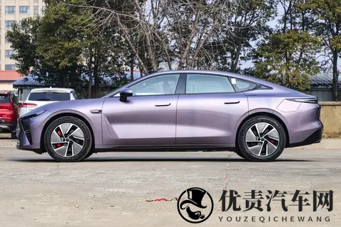 综合续航1645km，云台底盘+黄金增程动力，星纪元ES产品力如何？-2