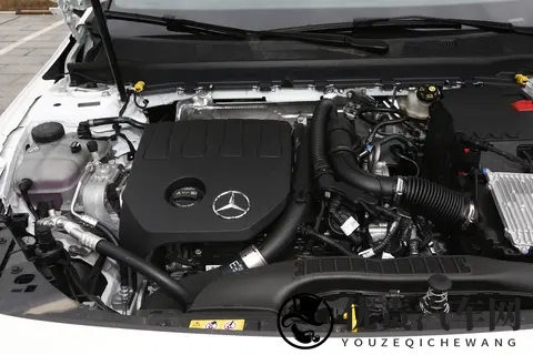 25 万级奔驰入门选款指南：A180L 和 A200L 该怎么挑？-3