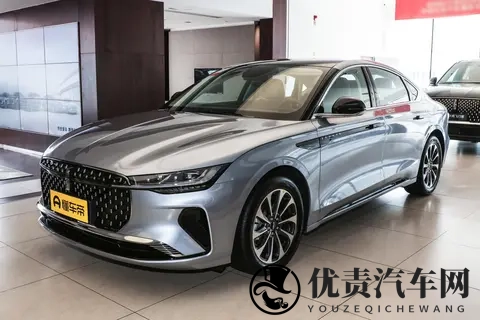 2025 款林肯 Z 选买攻略:23 万起的豪华中型车,怎么选不踩坑?-1