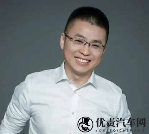 李凤刚开首例 “i人营销官”救得了北京现代？｜本周人物-2