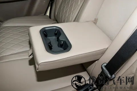 12万级插混SUV,动力扎实,配置丰富,适合家用,看蓝电E5 PLUS-1