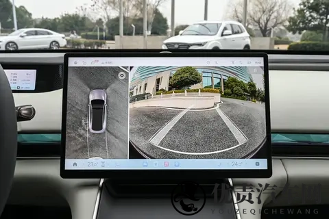 电动轿车全能选手,深度体验2025款星纪元ES Ultra四驱旗舰版-3