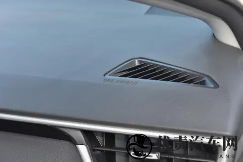 丰田卡罗拉双擎怎么选？算清三笔账，不花冤枉钱-2