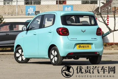 2025款五菱宏光MINIEV，四款车型，哪款更适合家用？-2