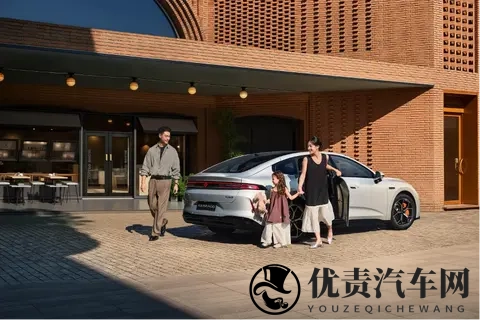 1099万起卷翻市场！长安启源 A06 重新定义10万级新能源家轿标杆-2