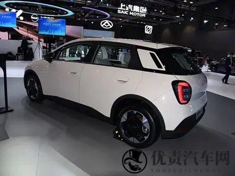 499万起+800座换电站！埃安UT super上市，换电终于平民化？-1