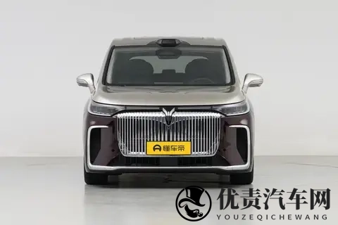 26款岚图梦想家PHEV乾崑Ultra：豪华MPV里的实力派-2