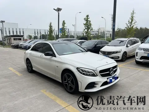 15万多拿下优雅座驾,2021款奔驰C级,都市白领新选择?-2