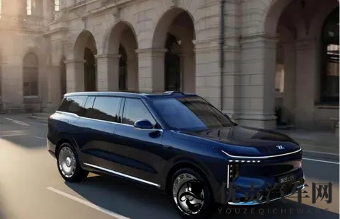 智己LS9今晚上市，三零重力座椅 + 4D 按摩，402km续航对标问界M8-1