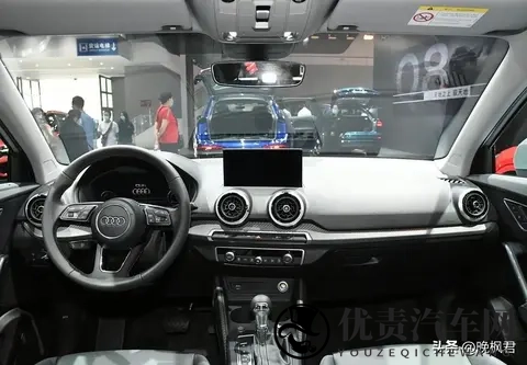 低价奥迪标下套大众底盘,十二万能提SUV,年轻人上车后咋纠结-3