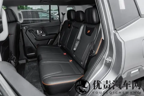 1499万起的轻越野狠角色！捷途山海 T1 三电机四驱版，强在哪？-2